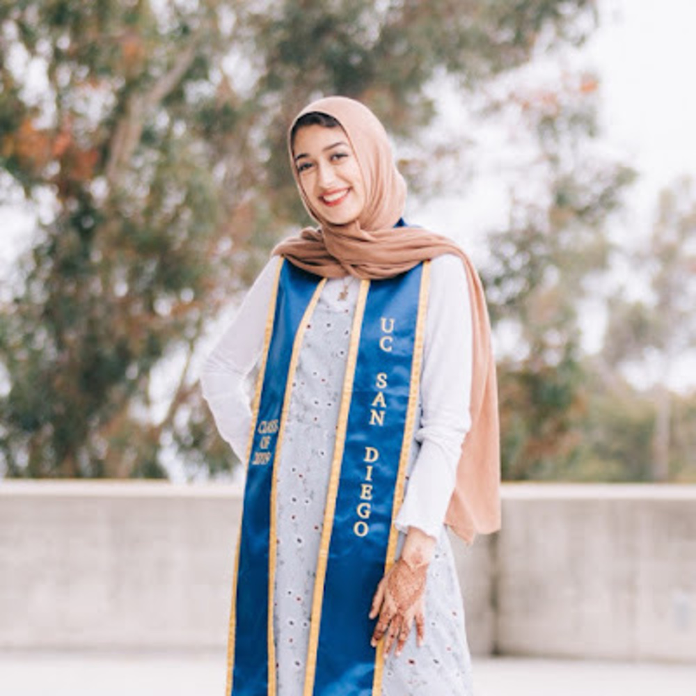 Meet your Posher, Yasmine